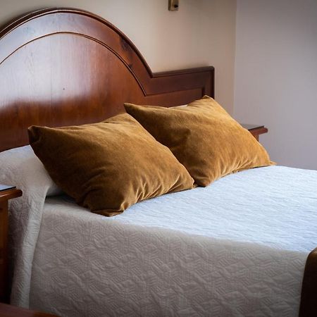 Hostal Cabo Roche 콘일데라프론테라 외부 사진