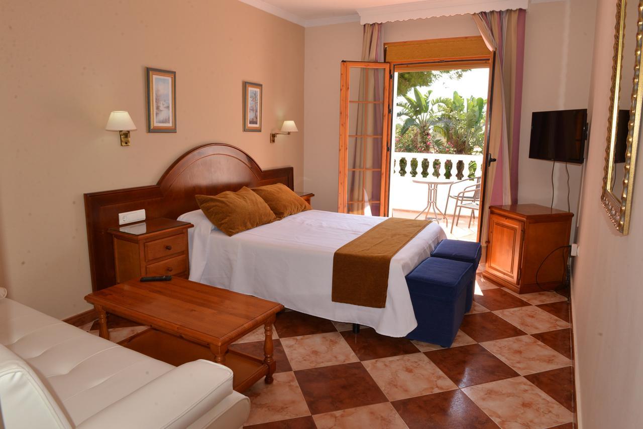 Hostal Cabo Roche 콘일데라프론테라 외부 사진