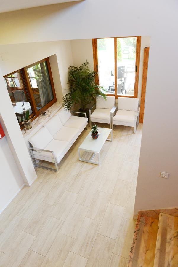 Hostal Cabo Roche 콘일데라프론테라 외부 사진